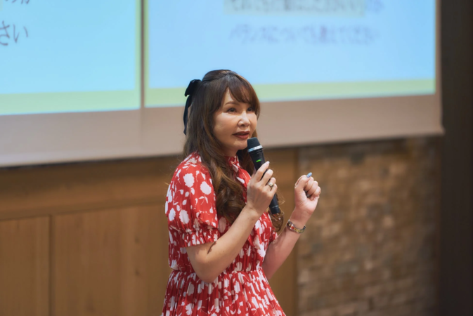 植草美幸氏による講演の様子