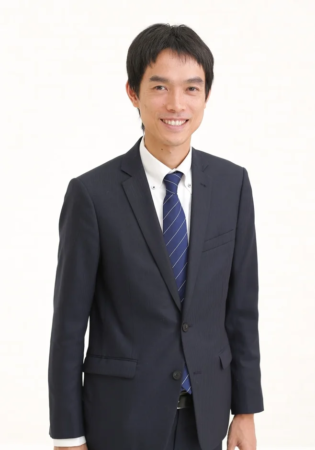 岡信太郎氏